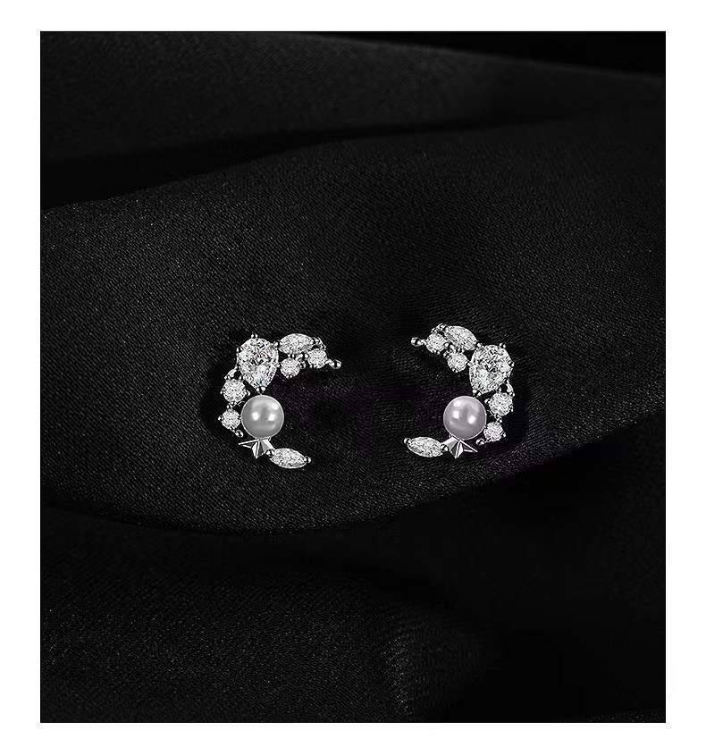 ✨ Boucles d’Oreilles Lune & Perle en Argent S925 – Élégance Céleste