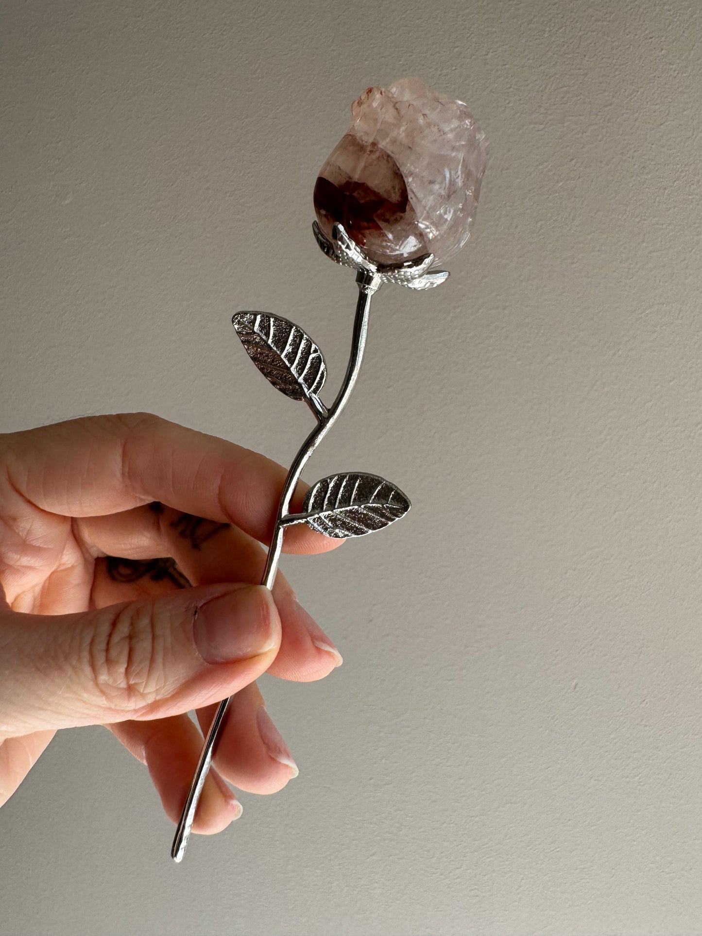 Roses avec en tige métal