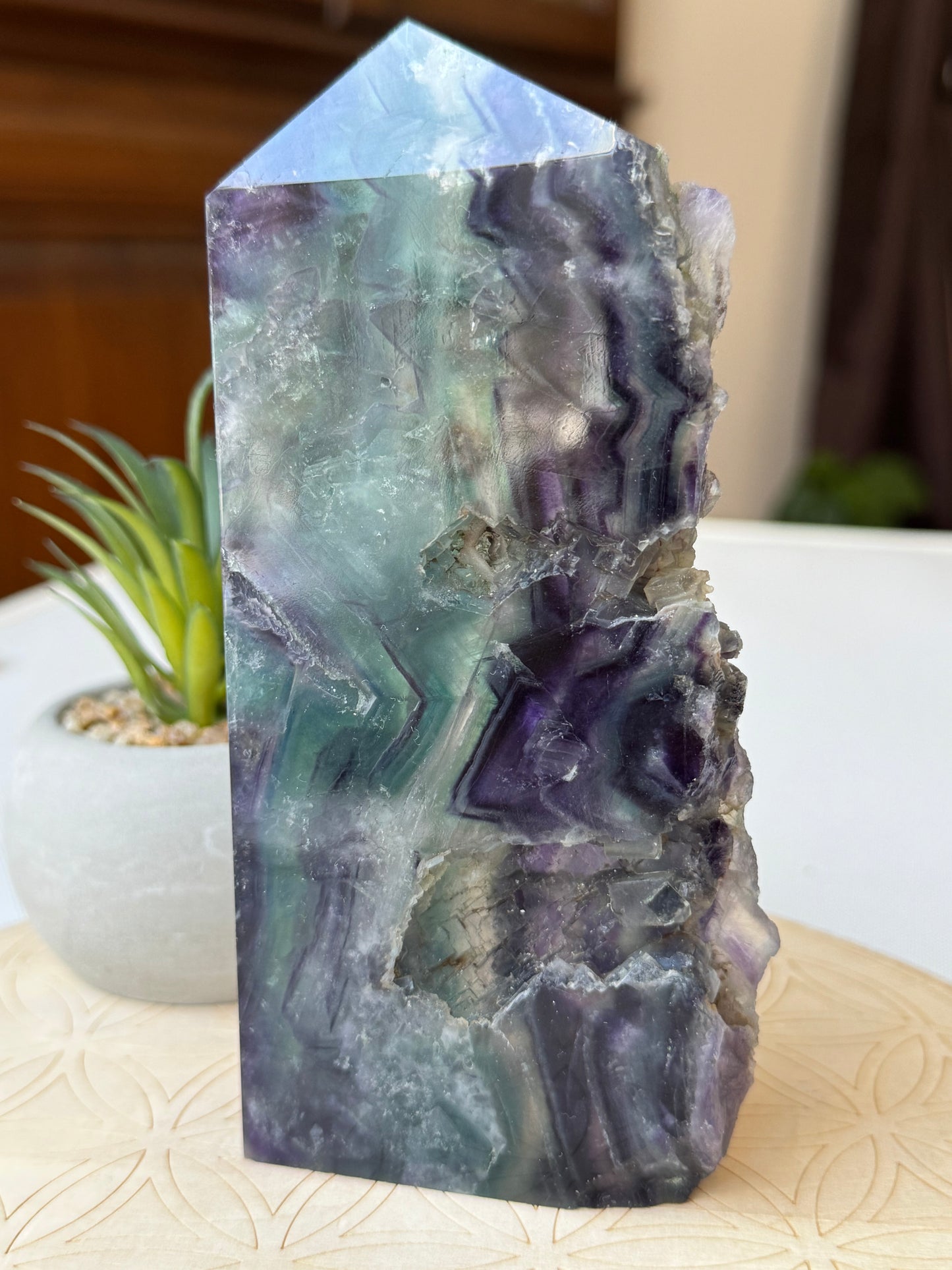 Fluorite Arc-en-ciel Druzy | Tour plate