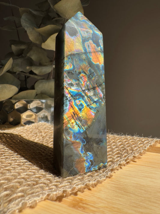 Labradorite | Tour