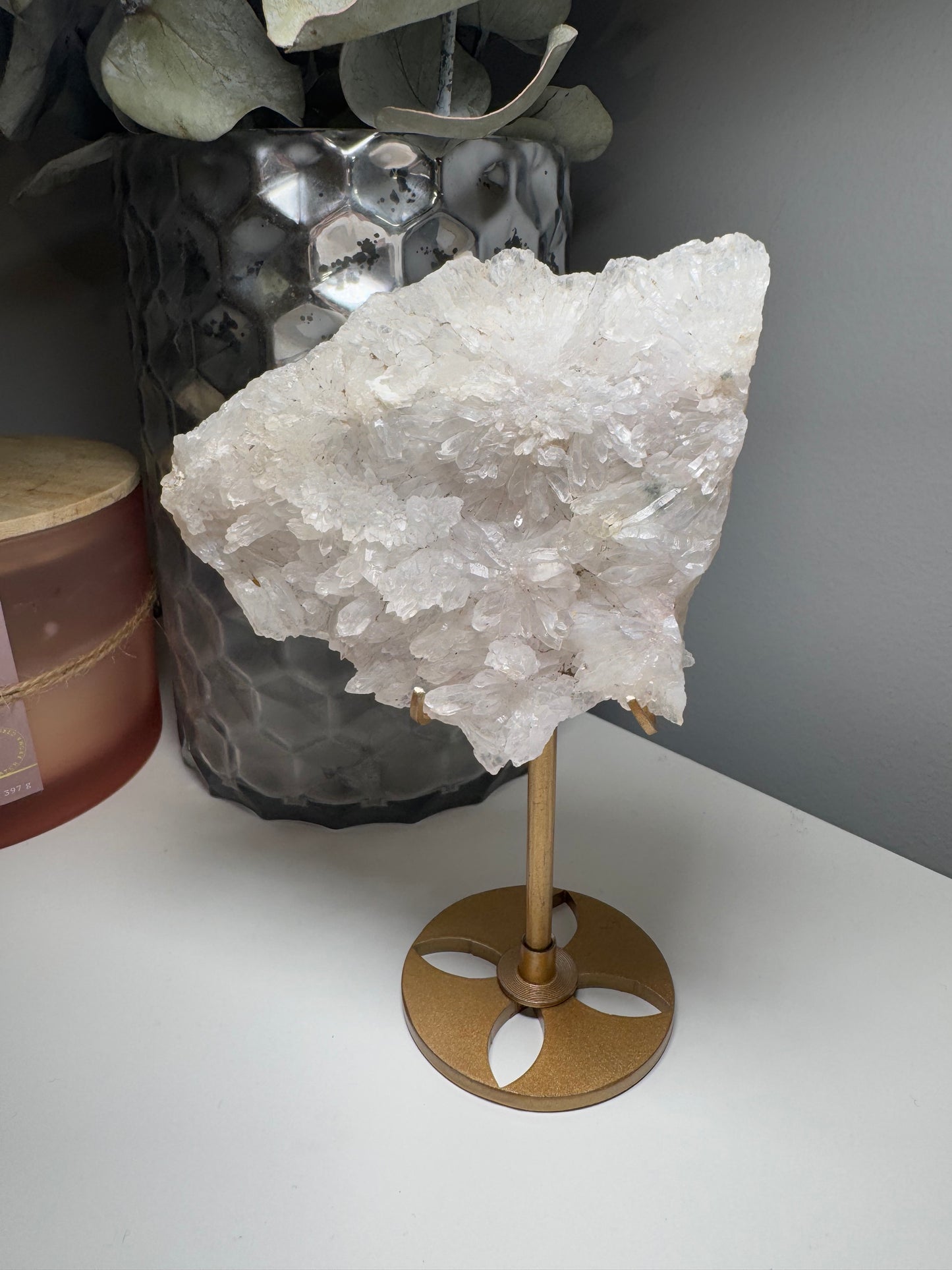 Rock crystal | Specimen on stand