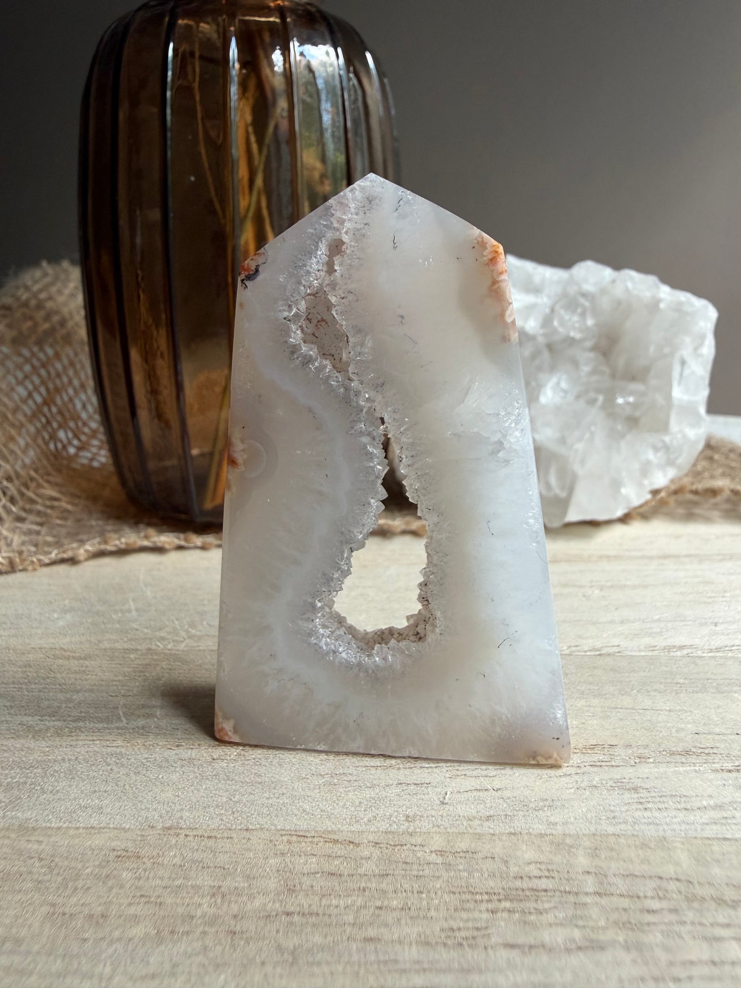 Agate blanche deux - Tour plate
