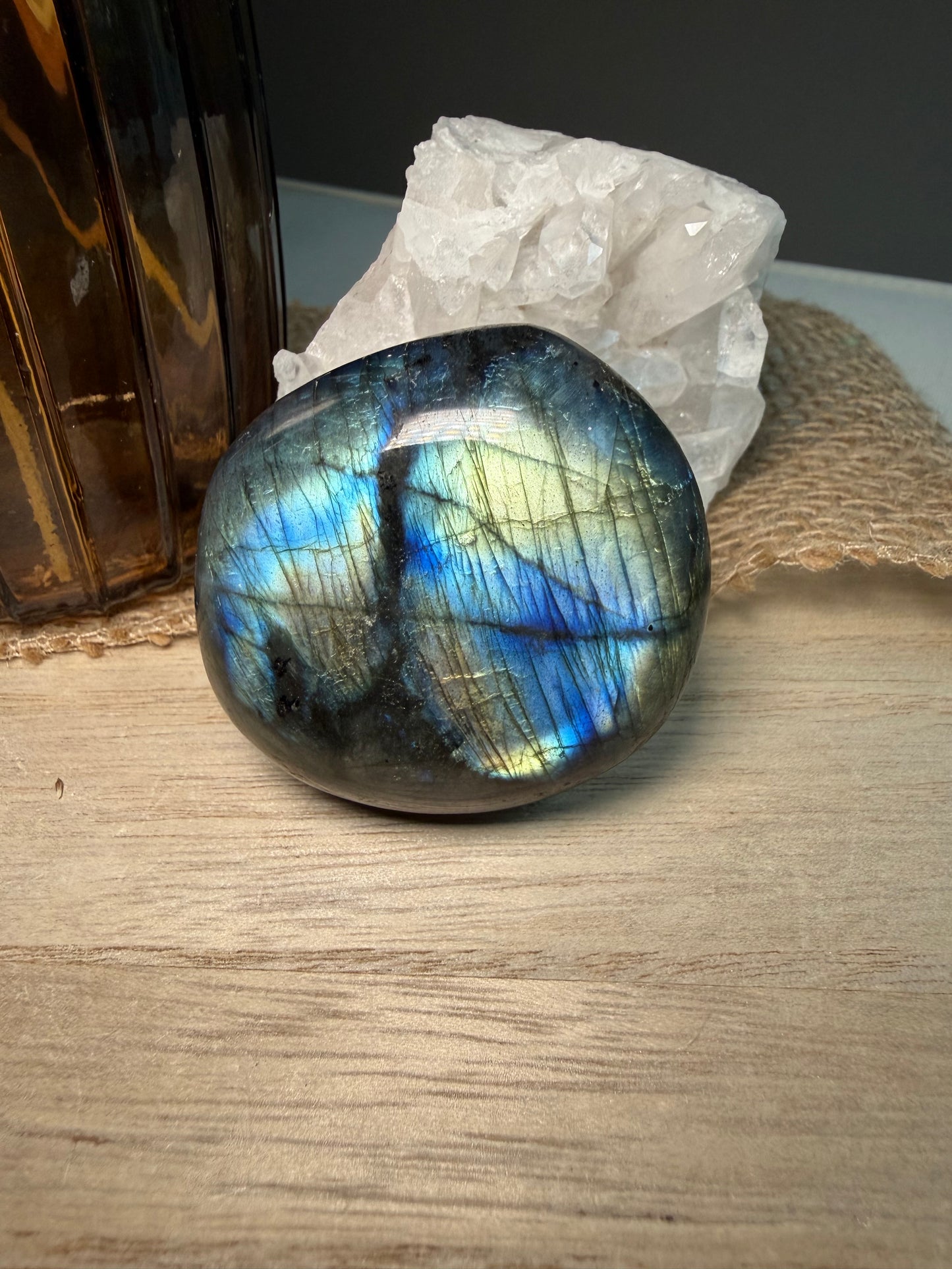 Labradorite - Pierre de paume