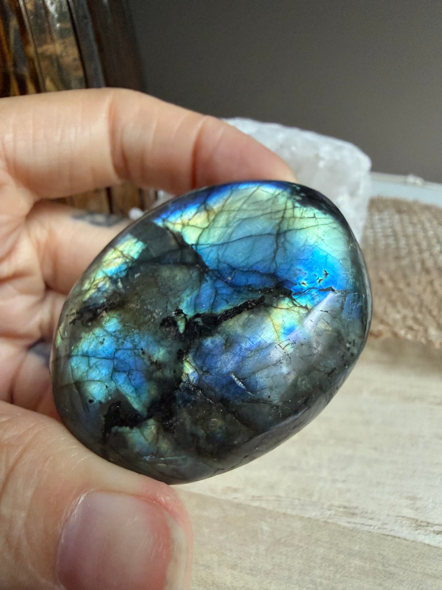 Labradorite - Pierre de paume
