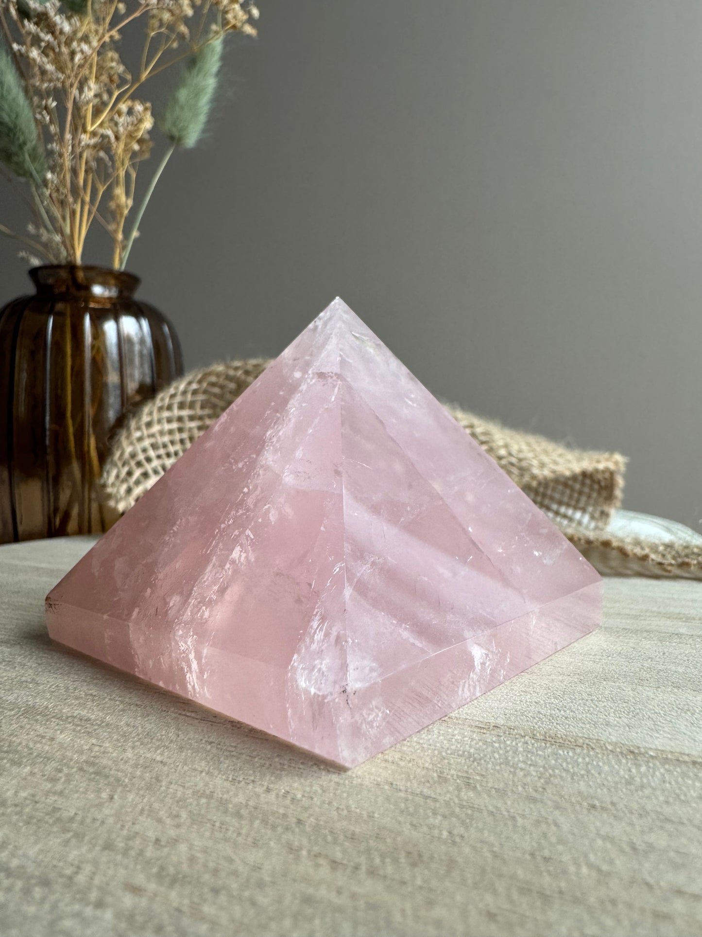 Quartz Rose - Pyramide