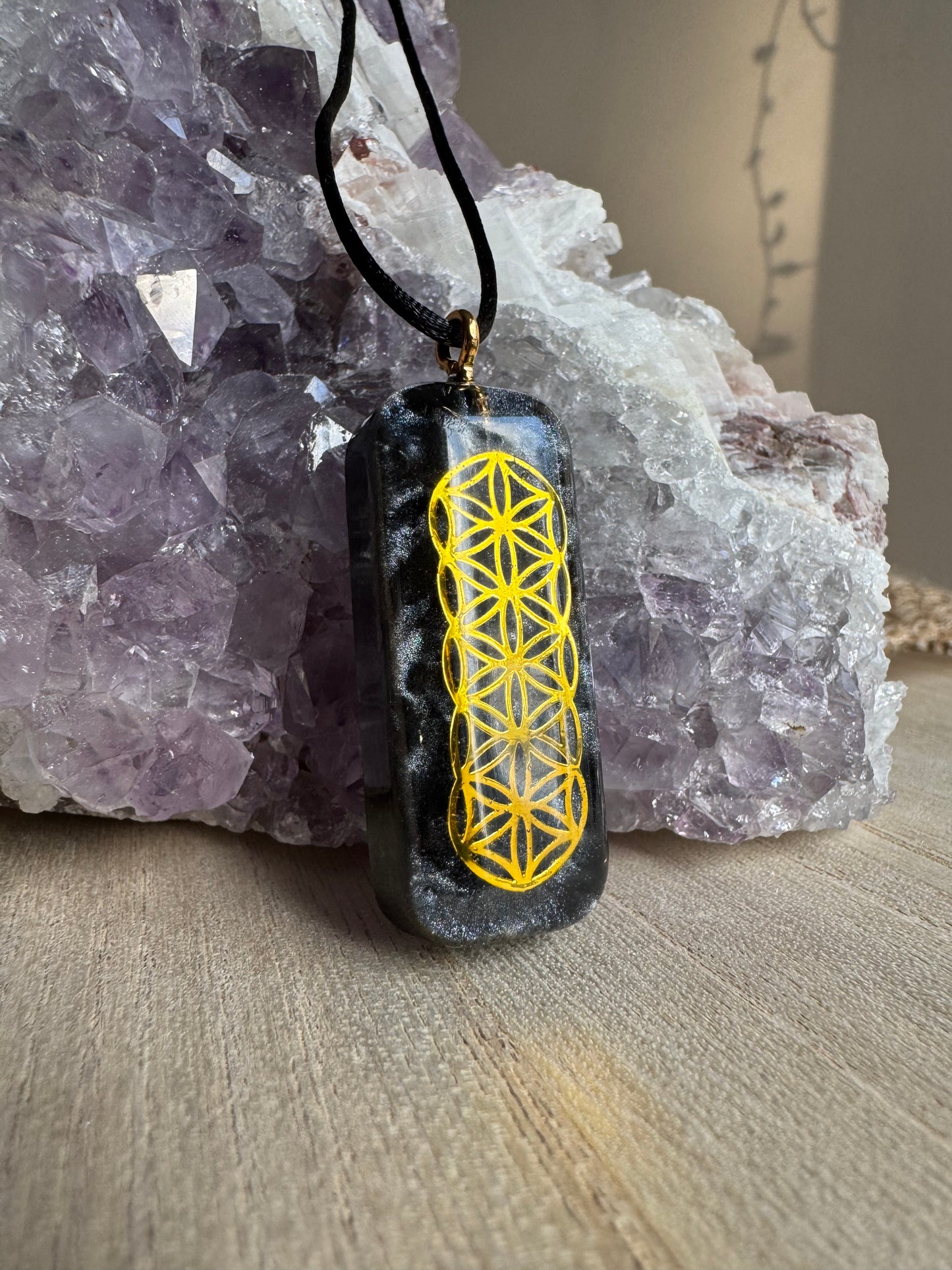 Collier en Résine Époxy