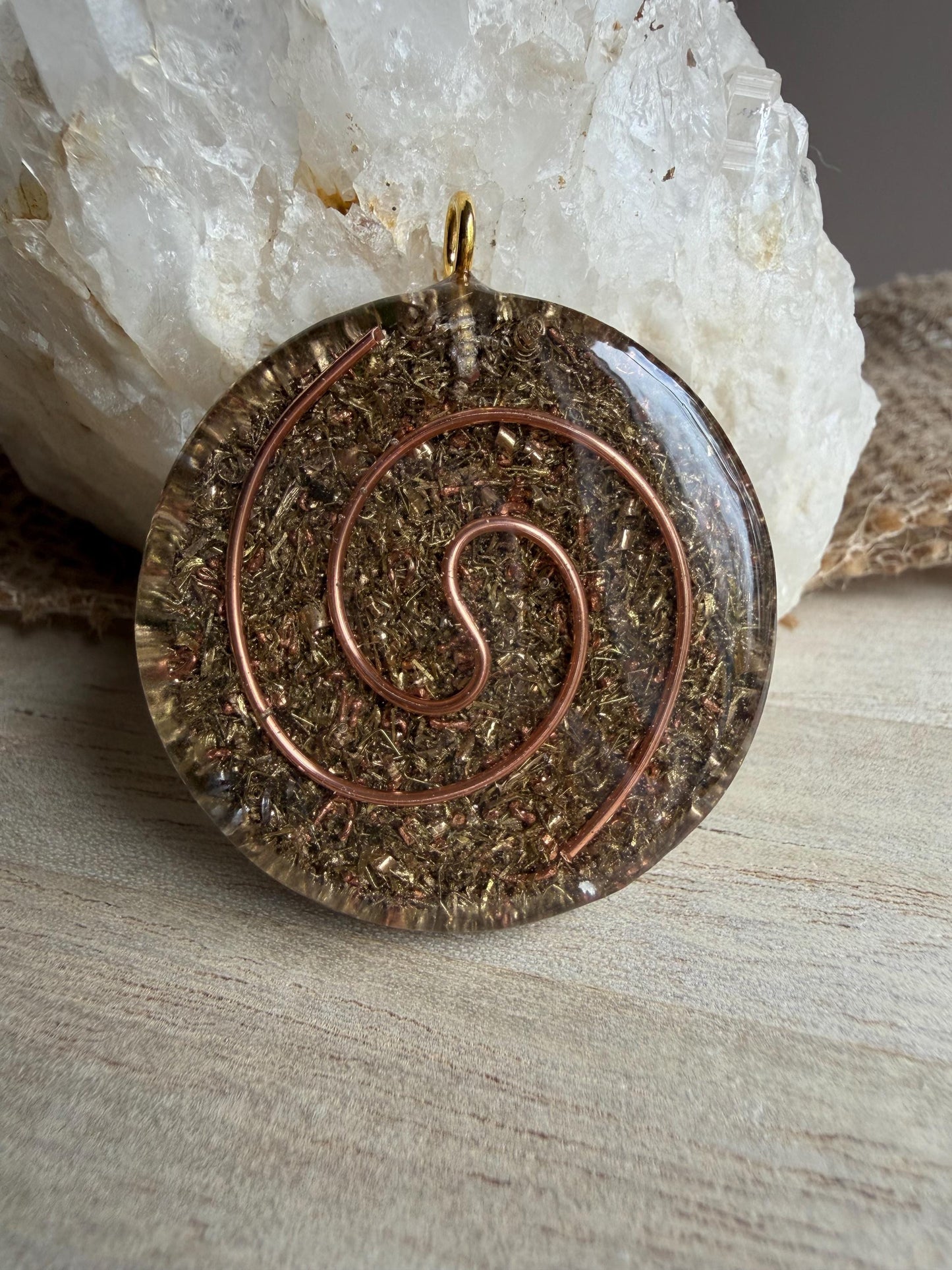 Orgonite - 4cm - Péridot - Libération – Joie – Renouveau -