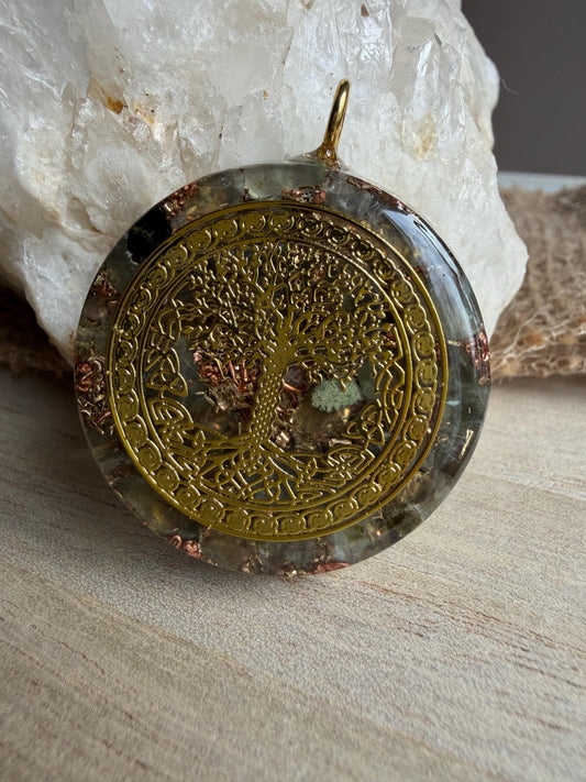 Orgonite 4 cm - Préhnite -Lâcher-prise – Confiance – Apaisement - Letting Go – Trust – Calm