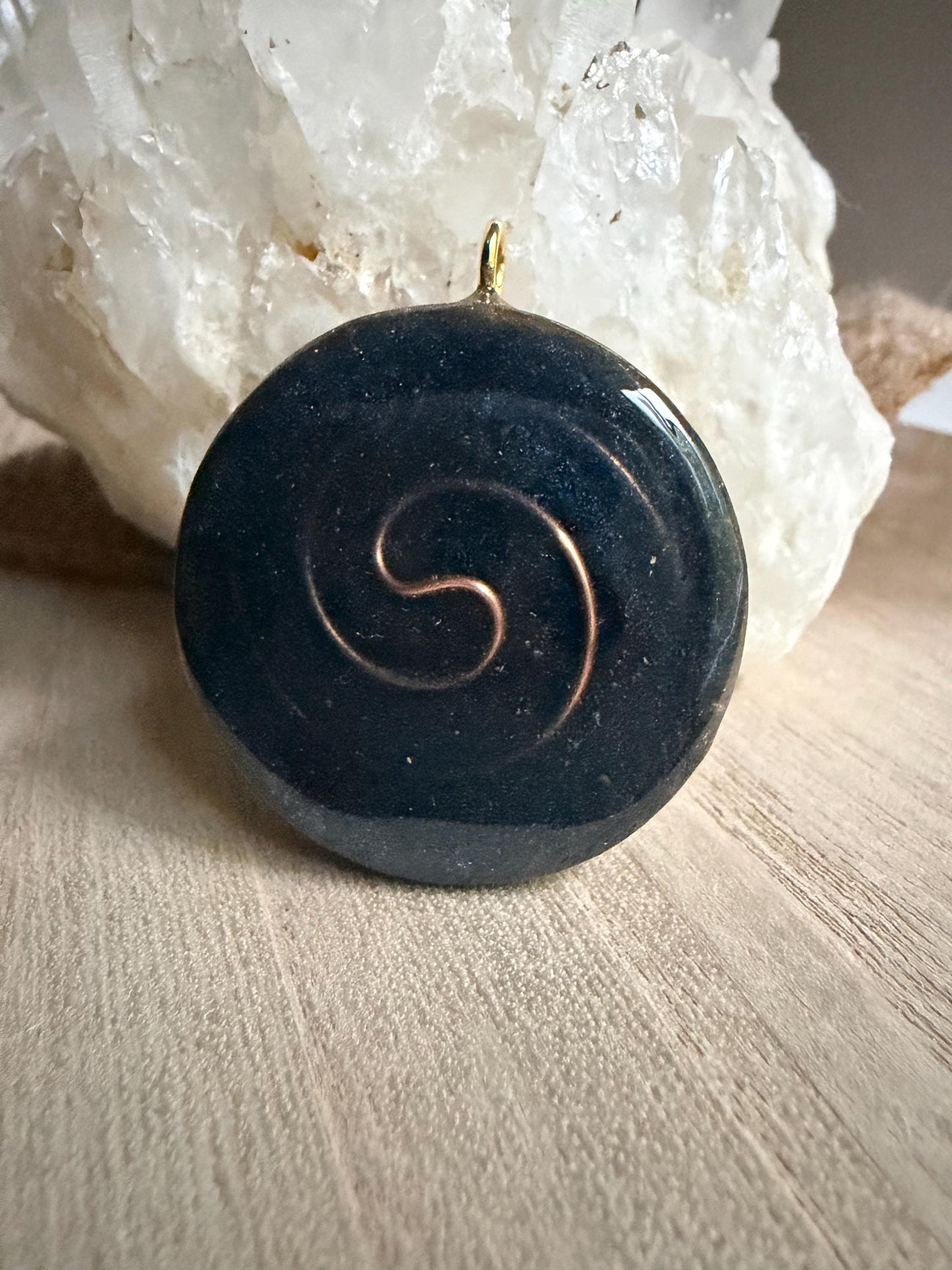 Orgonite 4 cm - Tempête de Lumière - Puissance – Transformation – Clarté – Manifestation