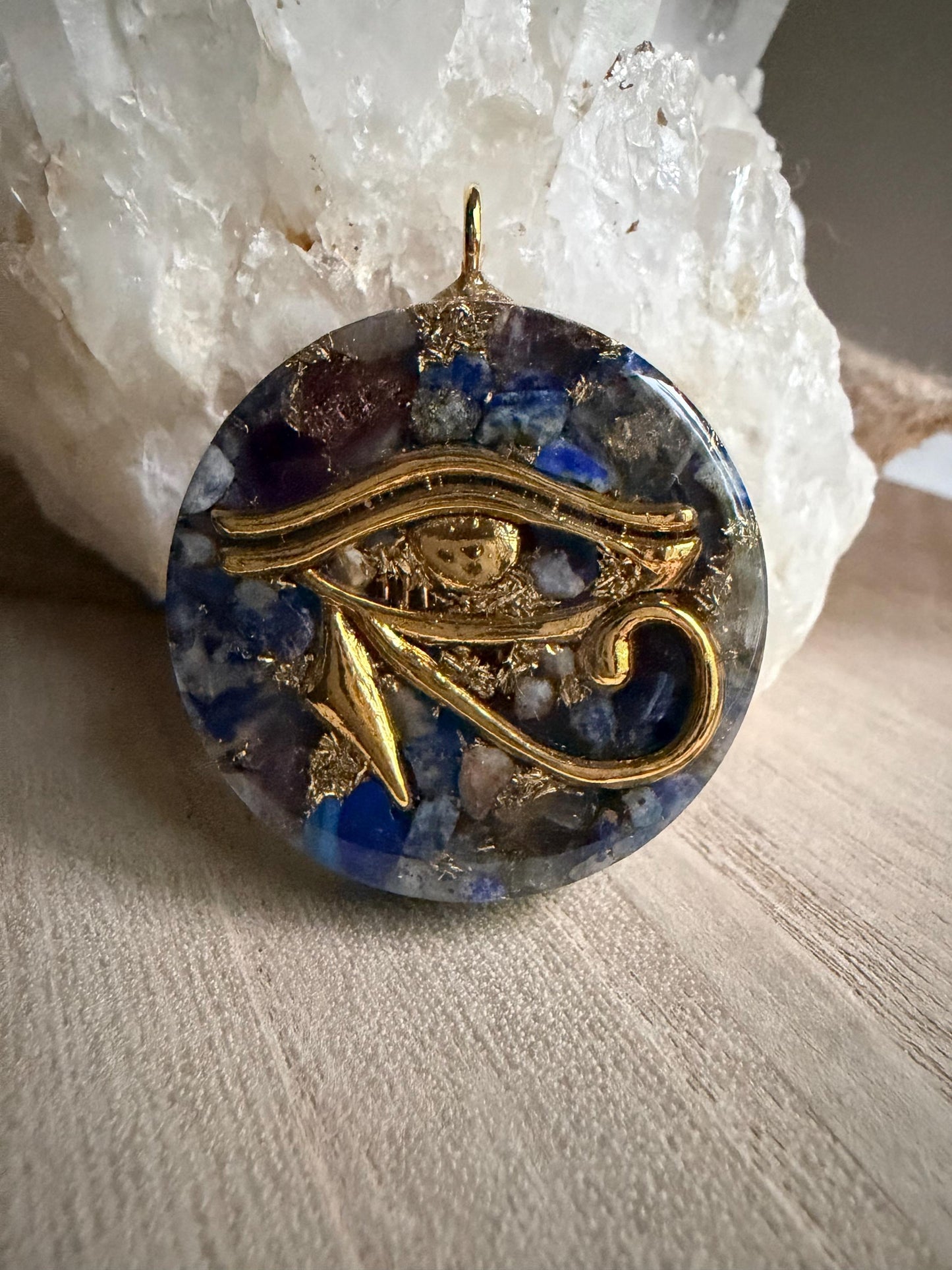 Orgonite - 4 cm - Éveil du 3e Œil- Intuition – Clarté – Éveil spirituel