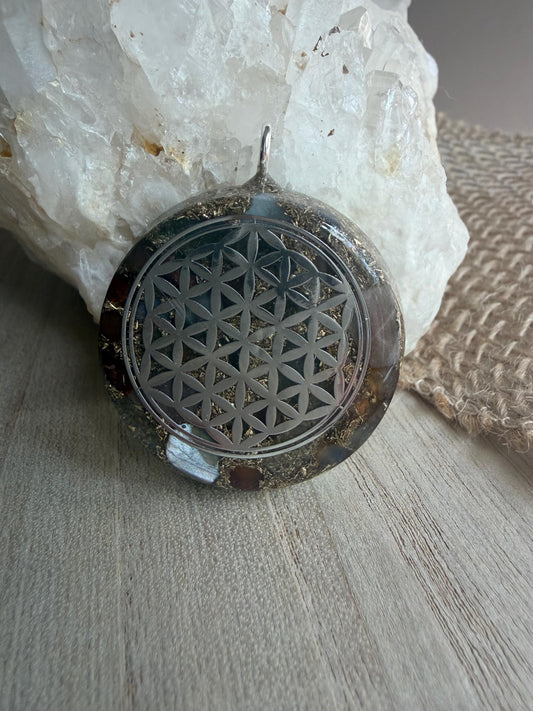 IMPERFECTION RABAIS - Orgonite 4 cm - Source Créatrice - Créativité – Expression – Fluidité émotionnelle – Inspiration