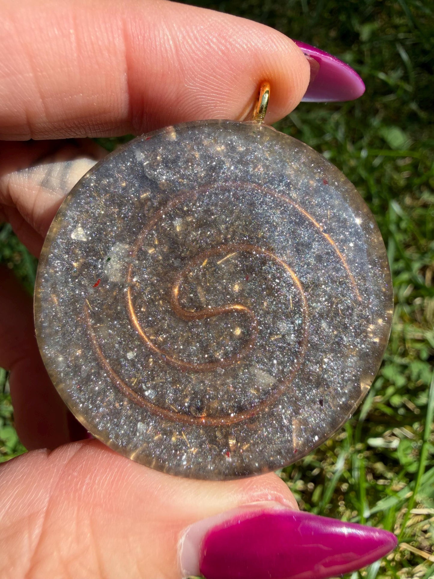 Orgonite 4 cm - Howlite - Apaisement  Patience  Équilibre émotionnel  Sérénité